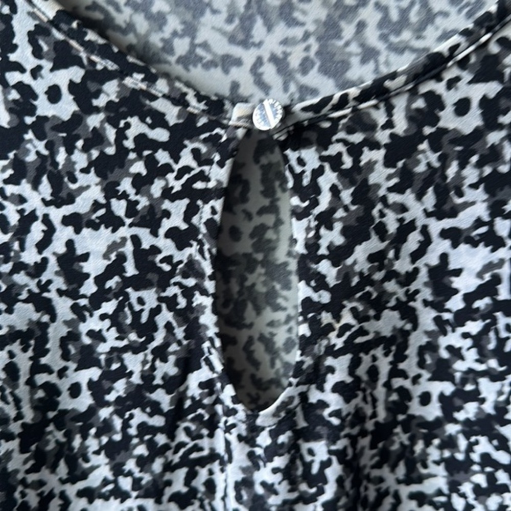 Michael Kors shirt women's size Large Balletcore black gray white - Picture 3 of 9